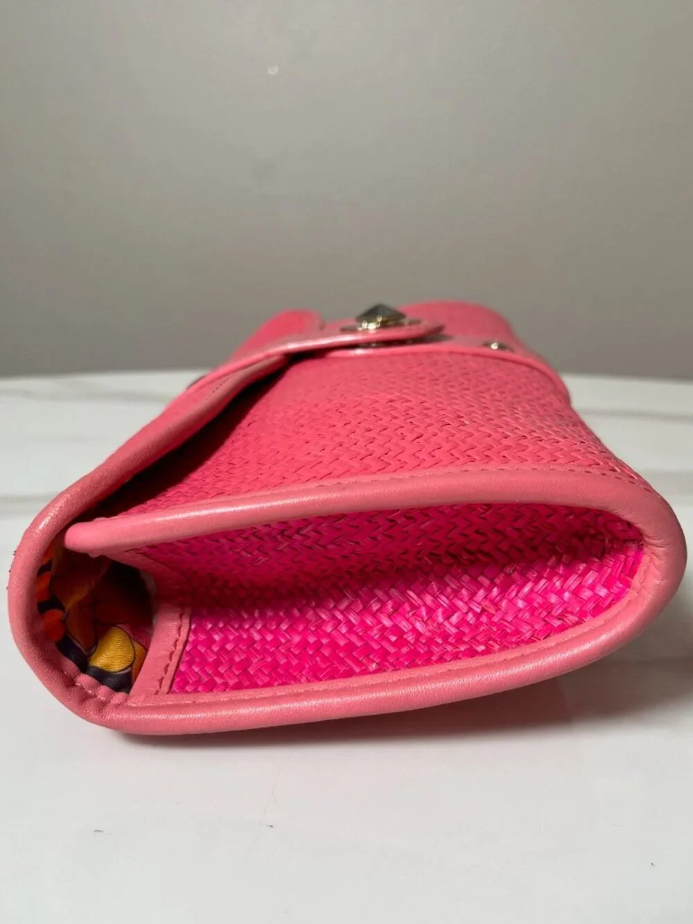 Kate Spade NY Medium Woven Straw Leather Clutch Barbie Pink Floral Lining - Picture 6 of 11